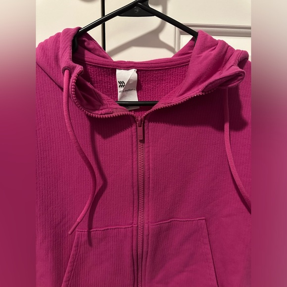 Pink target zip up - Picture 3 of 3